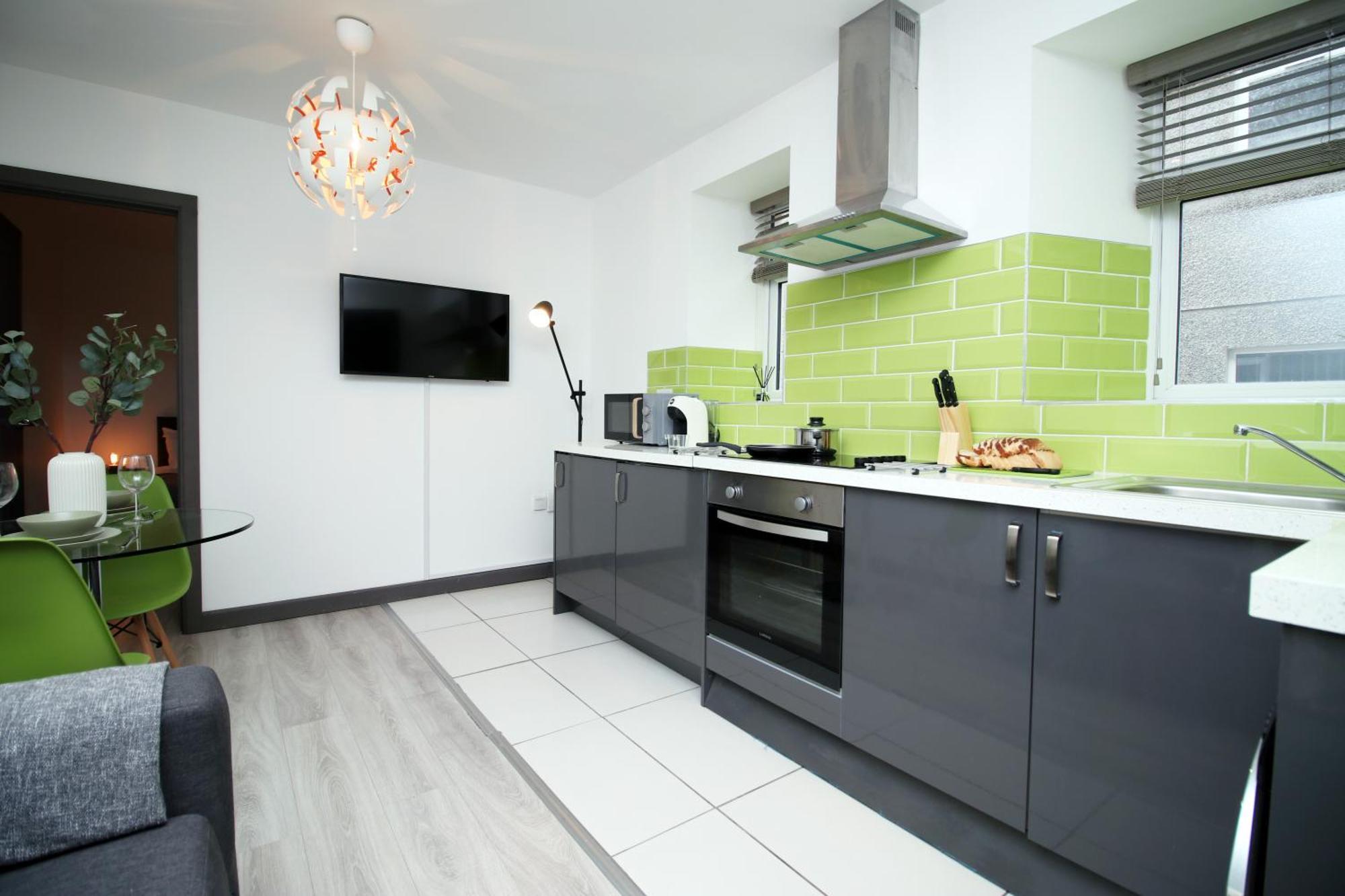 Fully Equipped Kitchen, Parking, City Centre スウォンジー エクステリア 写真